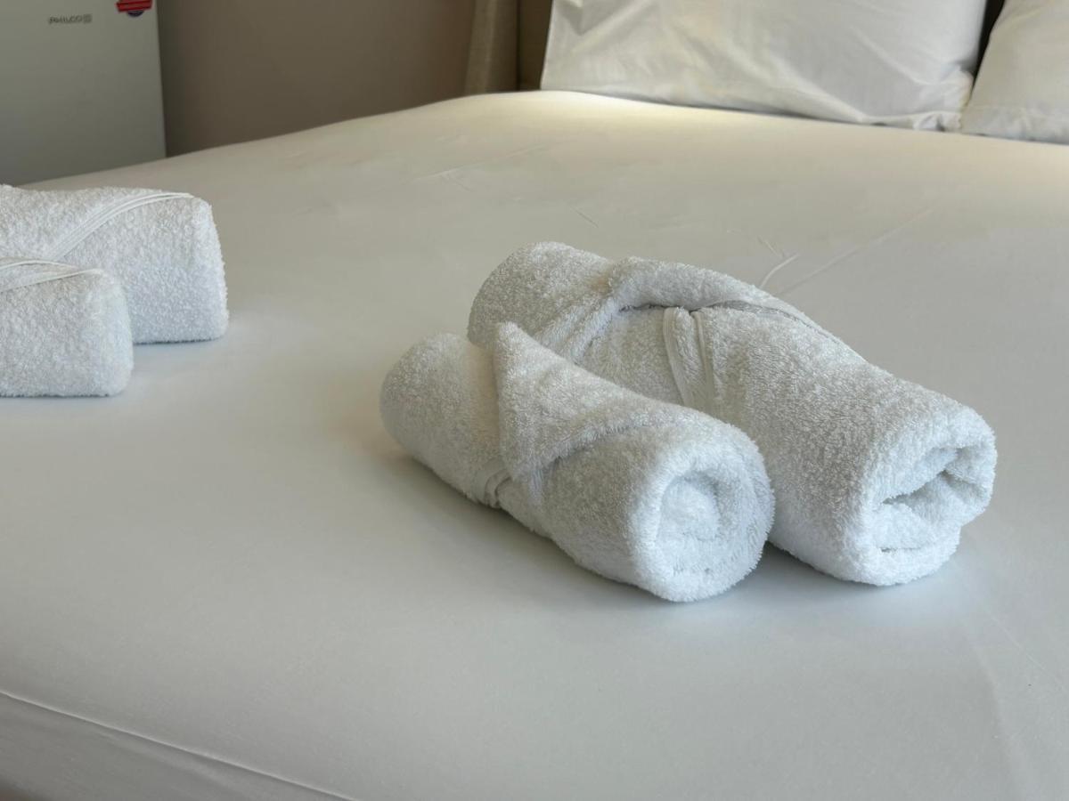 Port Twins Suites No1 Пирей Экстерьер фото