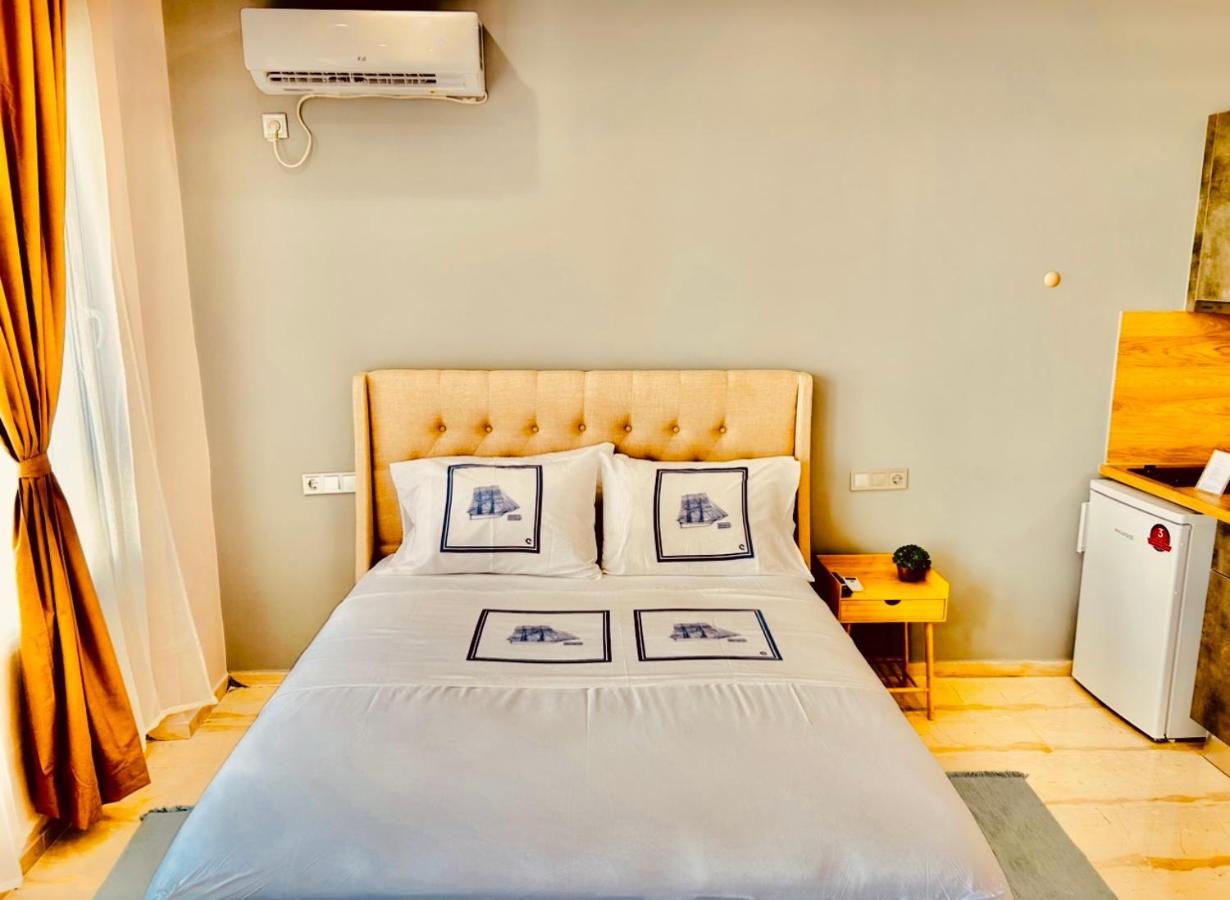 Port Twins Suites No1 Пирей Экстерьер фото