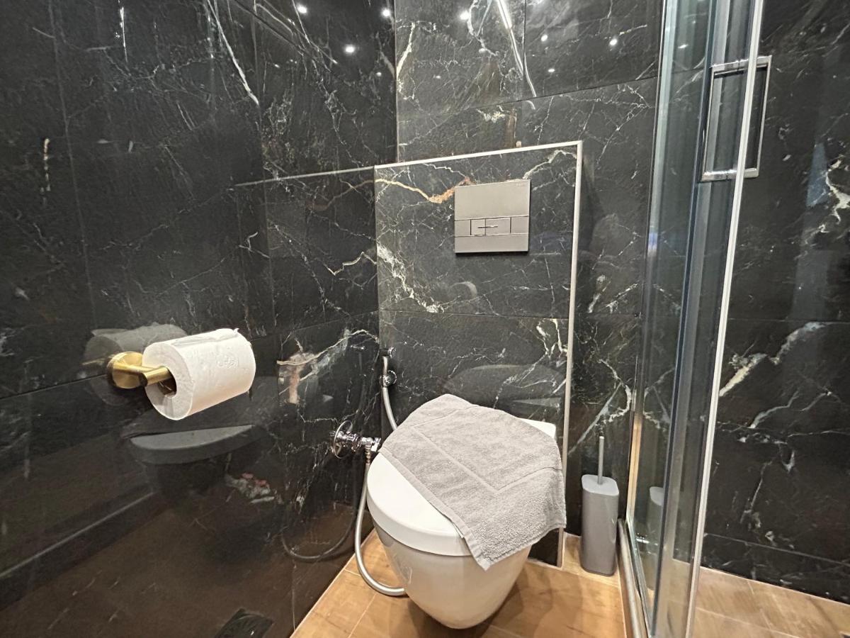 Port Twins Suites No1 Пирей Экстерьер фото